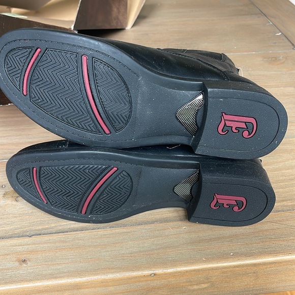 New in box with tags Justin English riding boots for kids - Picture 10 of 11